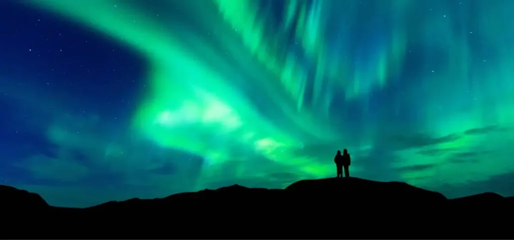 showing the image of aurora