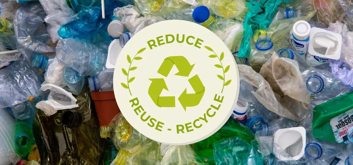 showing the image of reduce, reuse, recycle