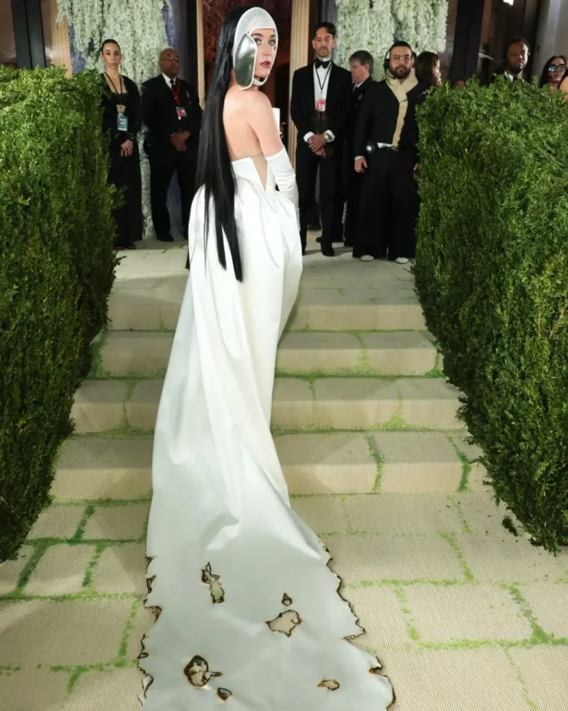 Showing the image of Katy Perry in Met Gala 2026